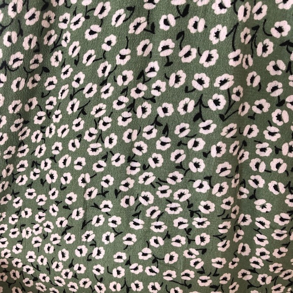 Floral dress with puffed sleeves - Picture 5 of 5